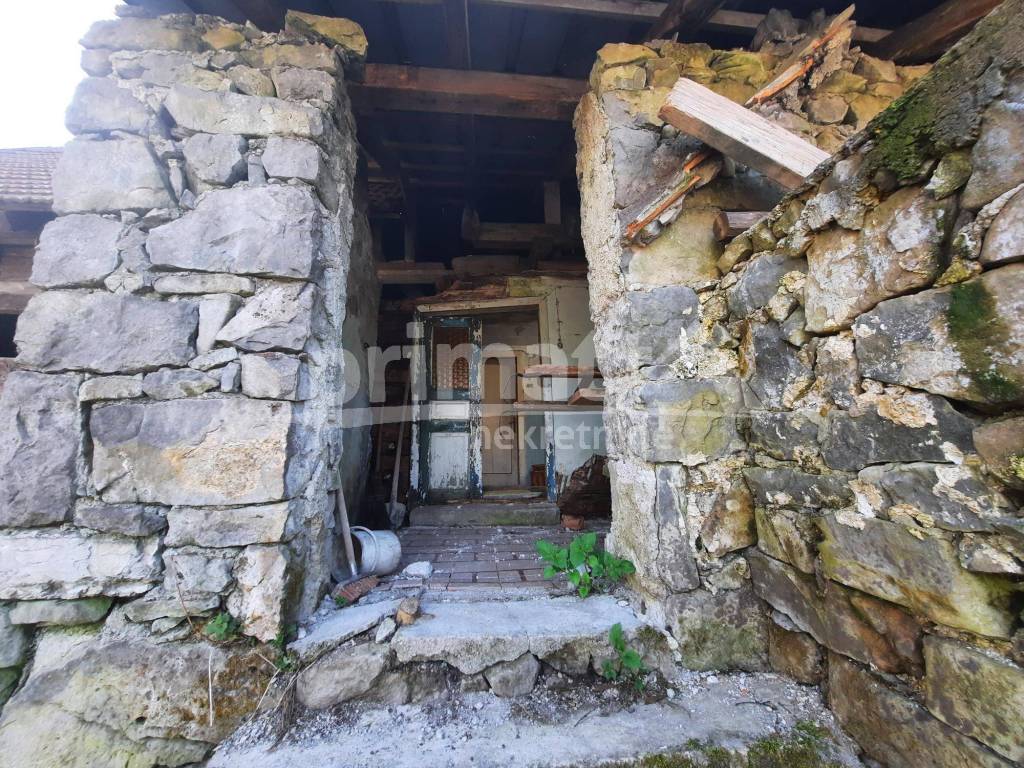 Rusevina, Prodaja, Ogulin, Desmerice