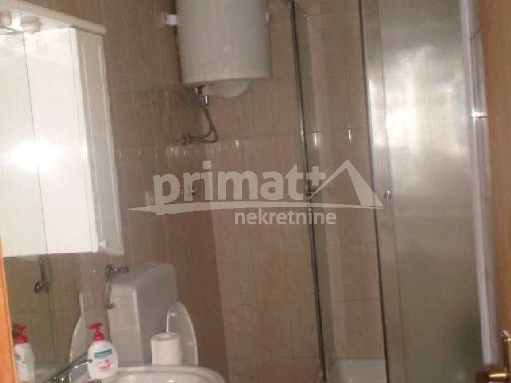 Kuca, Prodaja, Plaski, Plaski