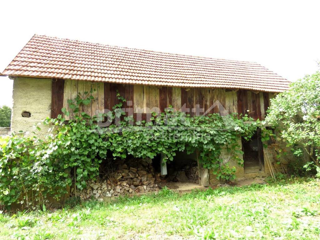 Drvena kuca, Prodaja, Josipdol, Skradnik