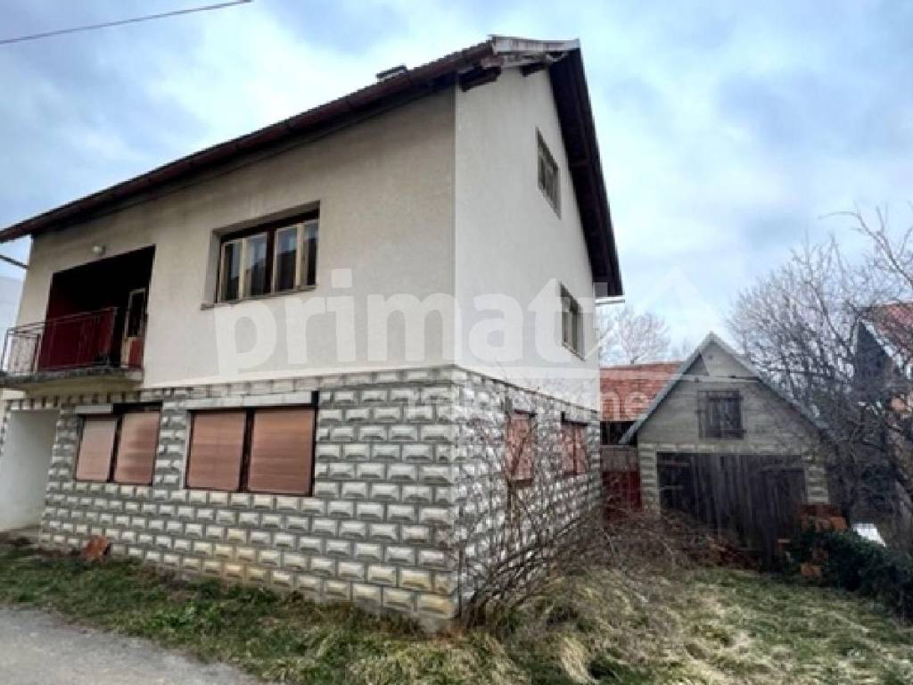 Obiteljska kuca, Prodaja, Plaski, Plaski