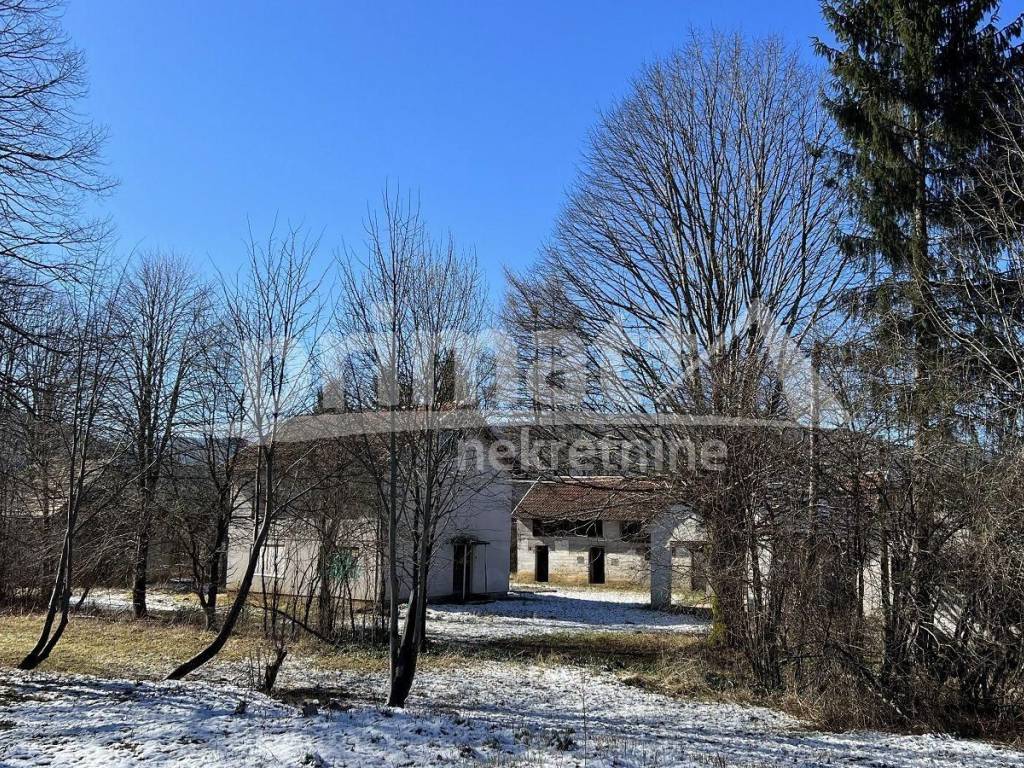 Obiteljska kuca, Prodaja, Plaski, Jezero I Dio