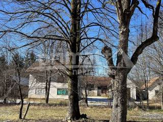 Obiteljska kuca, Prodaja, Plaski, Jezero I Dio