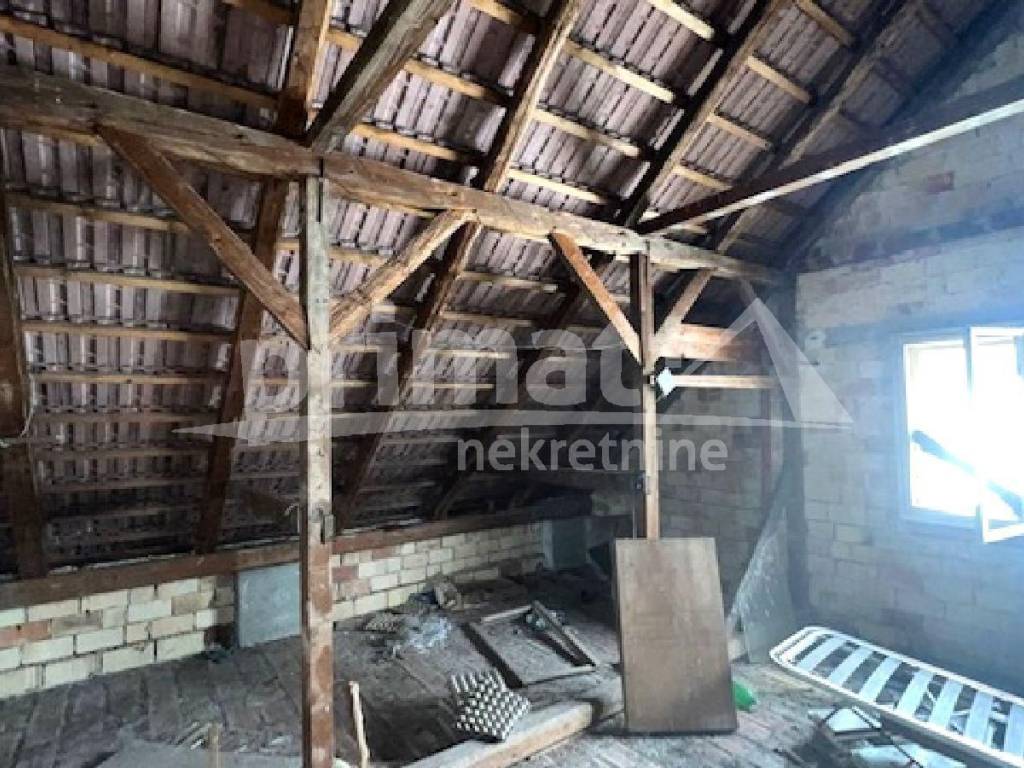 Obiteljska kuca, Prodaja, Plaski, Plaski