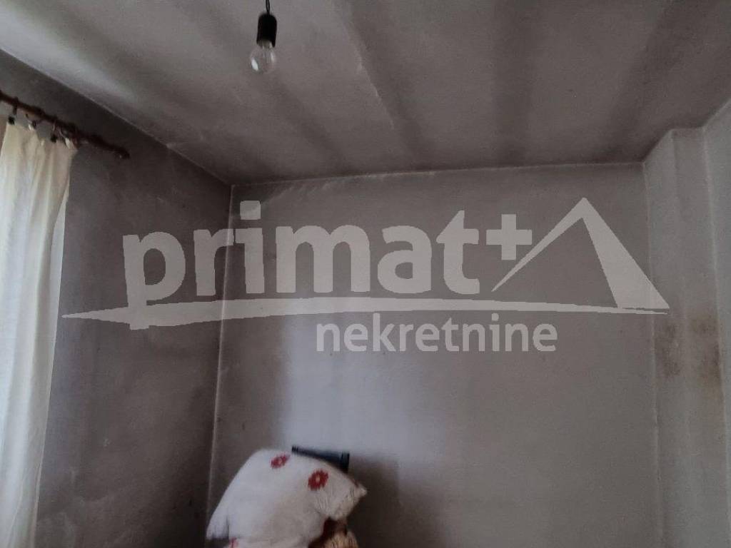 Kuca prizemnica, Prodaja, Plaski, Plaski