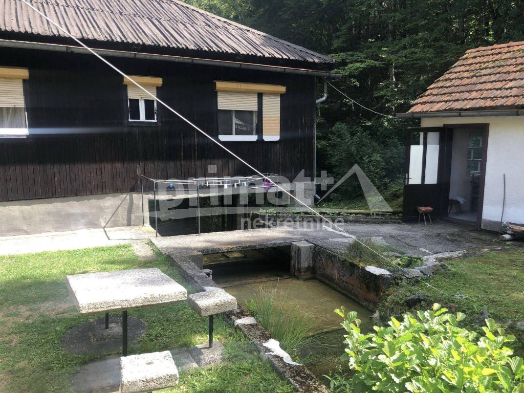 Kuca, Prodaja, Plaski, Plaski