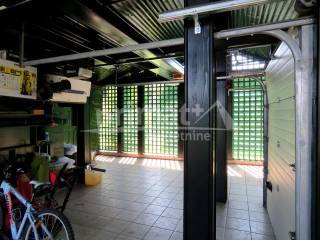 Garaza, Prodaja, Bosiljevo, Bosiljevo