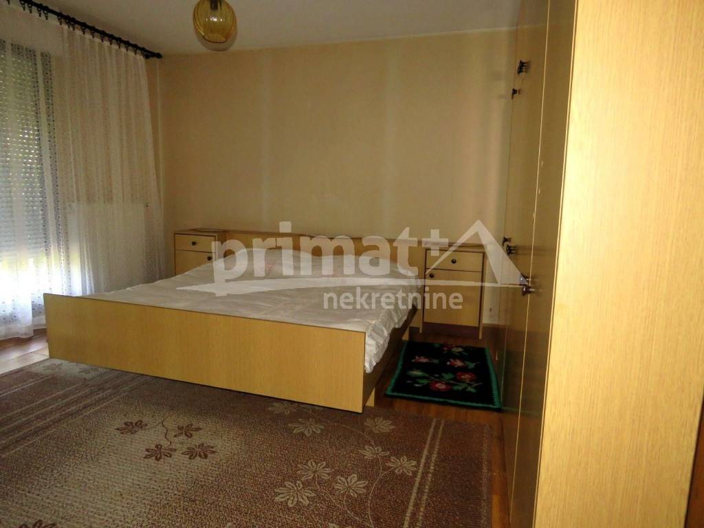 Kuca, Prodaja, Plaski, Plaski