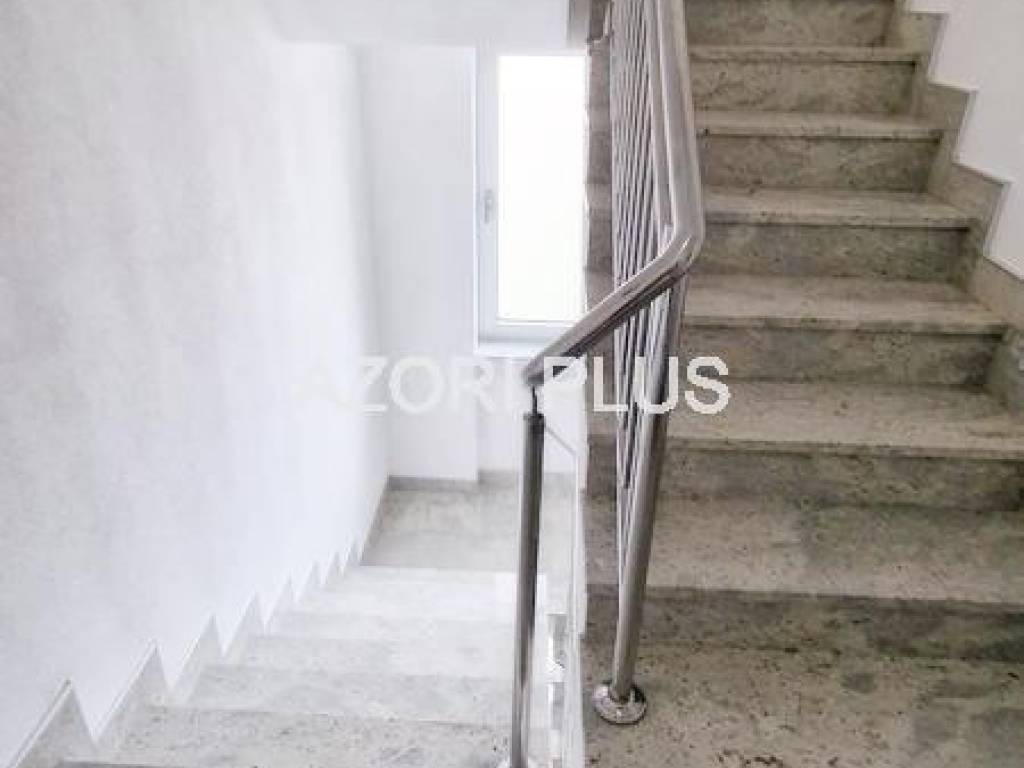 Stan u zgradi, Prodaja, Zagreb, Stenjevec