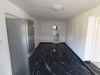 Kuca prizemnica, Prodaja, Kapela, Starcevljani