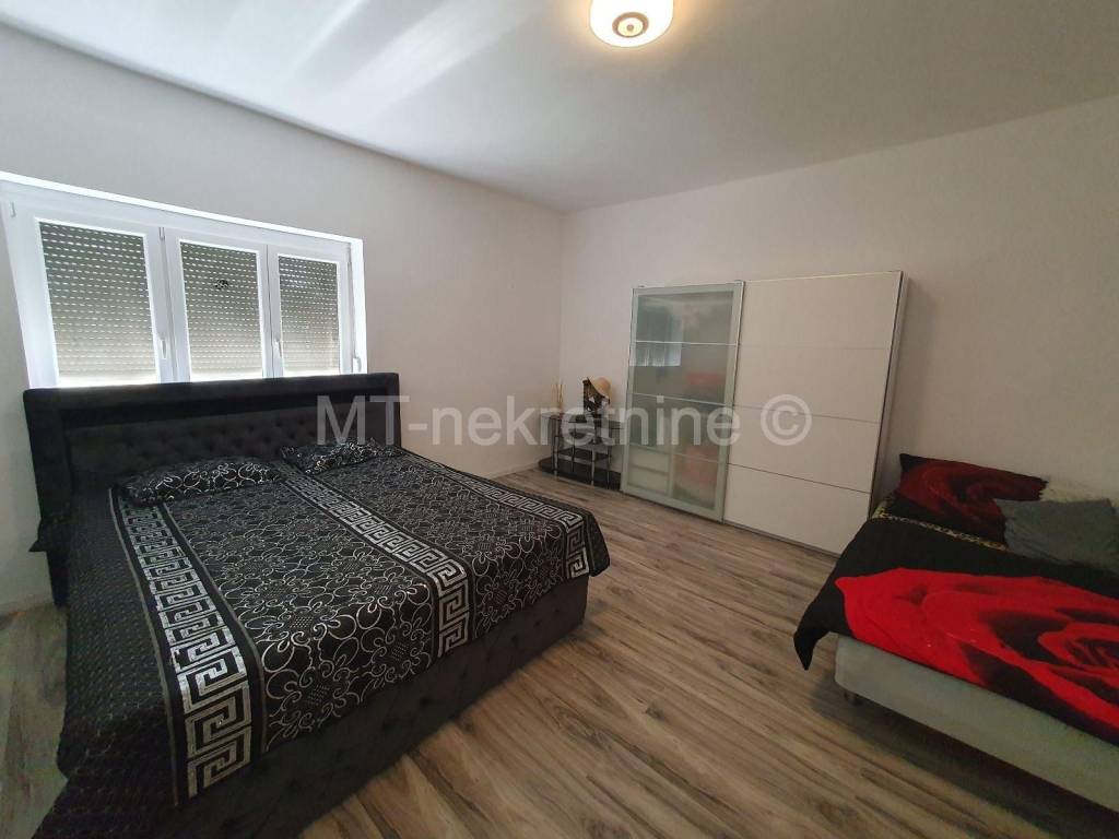 Kuca prizemnica, Prodaja, Kapela, Starcevljani