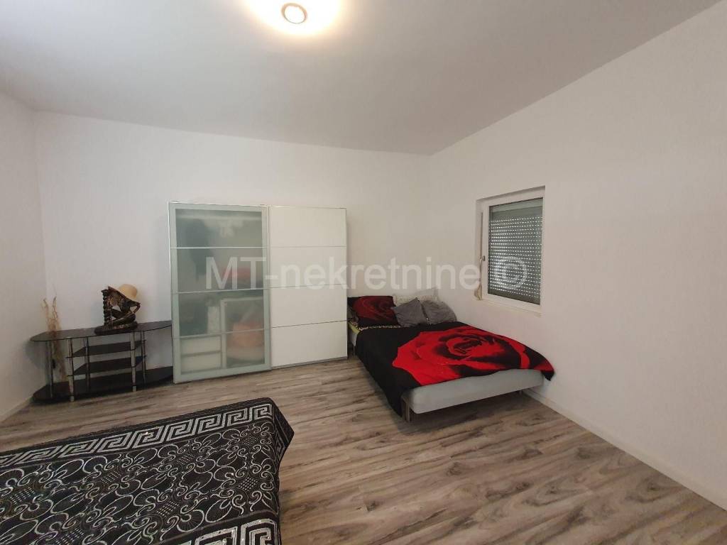 Kuca prizemnica, Prodaja, Kapela, Starcevljani