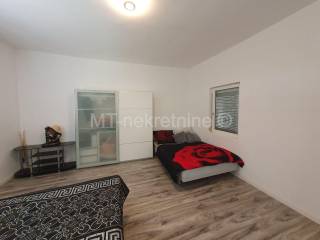 Kuca prizemnica, Prodaja, Kapela, Starcevljani