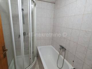 Kuca prizemnica, Prodaja, Kapela, Starcevljani