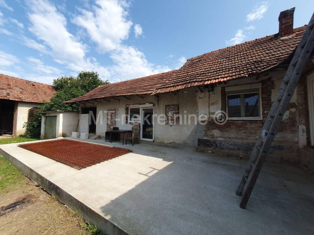 Kuca prizemnica, Prodaja, Kapela, Starcevljani