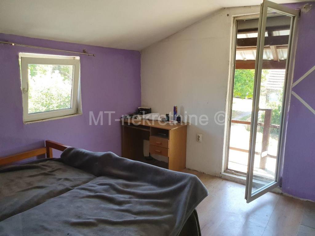 Prizemnica s potkrovljem, Prodaja, Ivanska, Srijedska