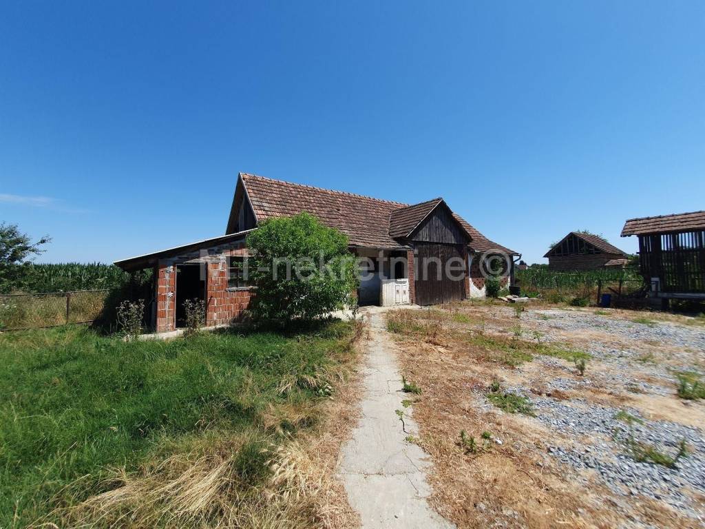 Prizemnica s potkrovljem, Prodaja, Ivanska, Srijedska