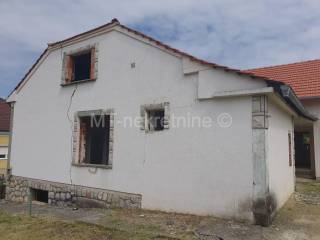 Obiteljska kuca, Prodaja, Kapela, Kapela