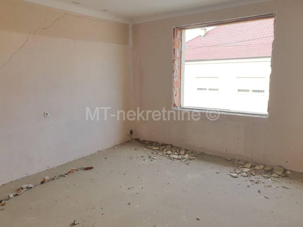 Obiteljska kuca, Prodaja, Kapela, Kapela