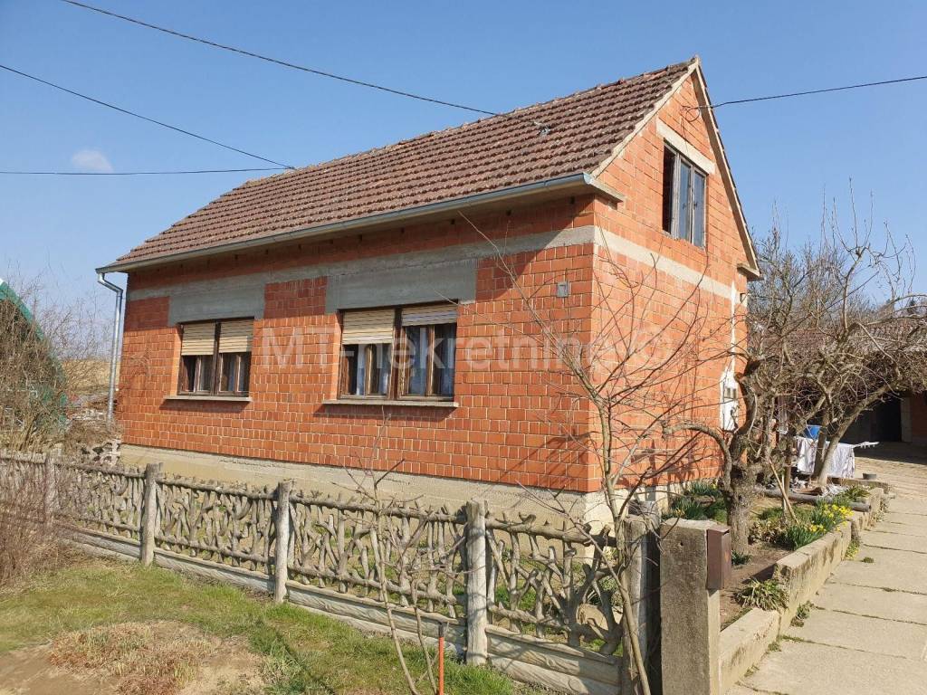 Obiteljska kuca, Prodaja, Kapela, Jabuceta