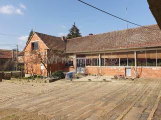 Obiteljska kuca, Prodaja, Kapela, Jabuceta