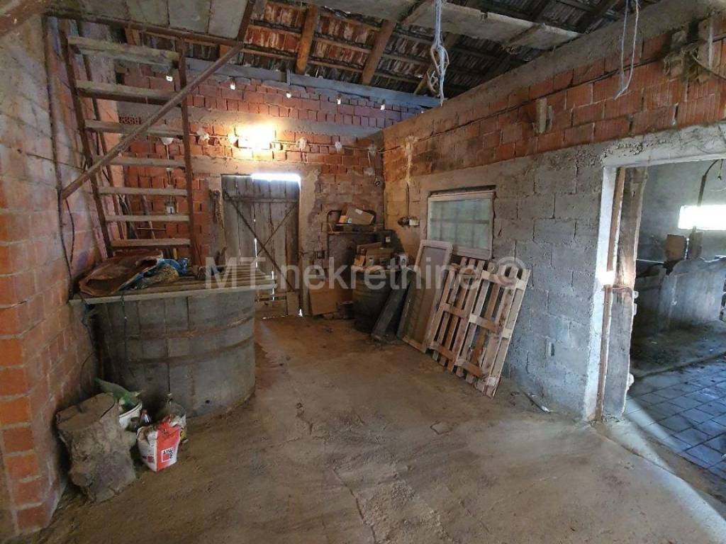 Obiteljska kuca, Prodaja, Kapela, Jabuceta