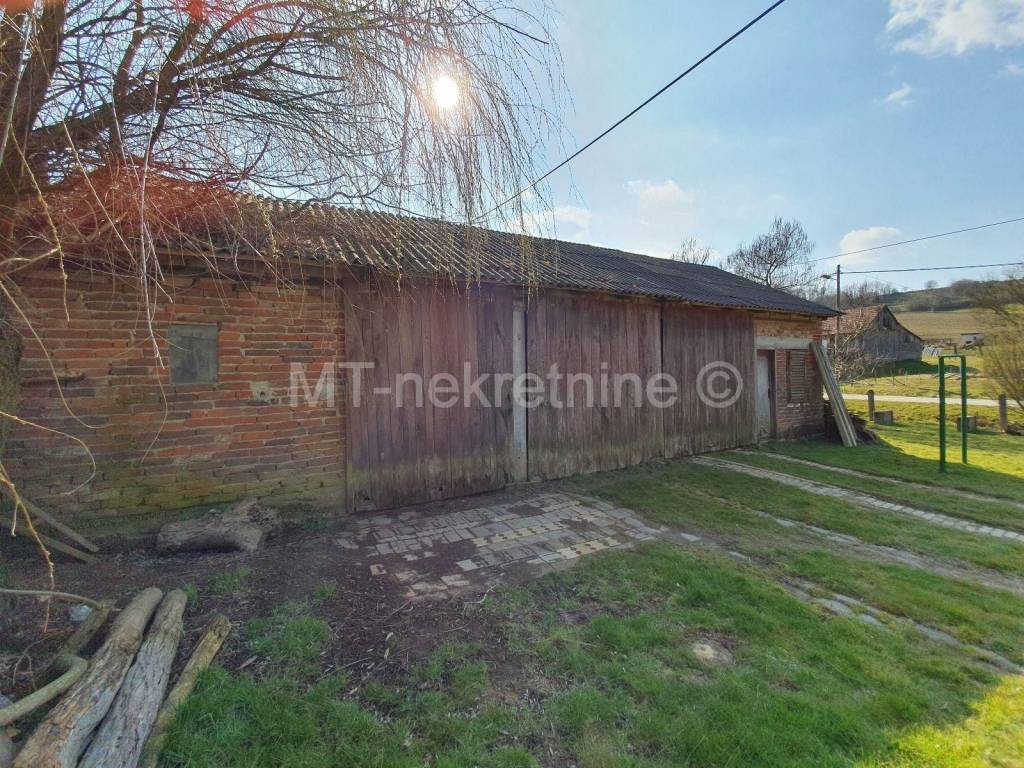 Obiteljska kuca, Prodaja, Kapela, Jabuceta