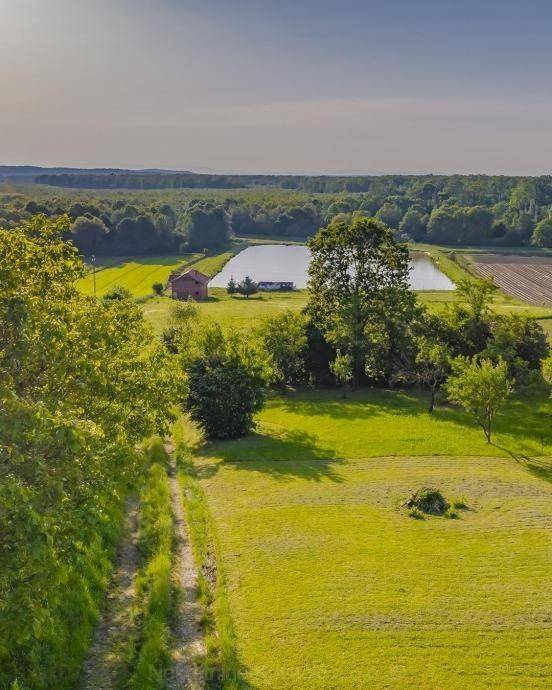 Stambeno poslovni objekt, Prodaja, Cazma, Suhaja
