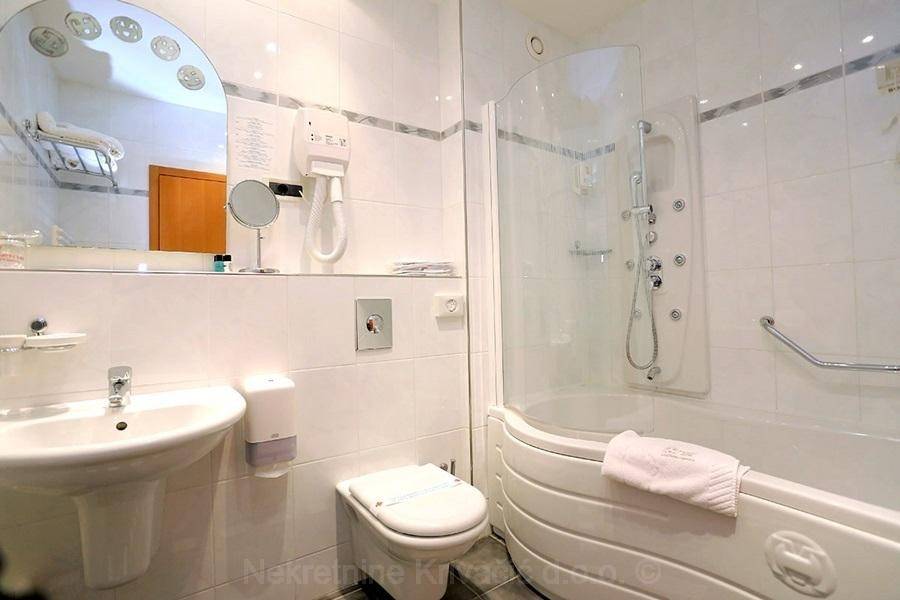 Hotel, Prodaja, Crikvenica, Selce