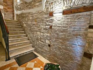 Stan u zgradi, Prodaja, Pula, Pula