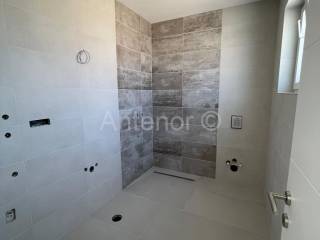 Dvojna kuća, Prodaja, Vrsi, Vrsi