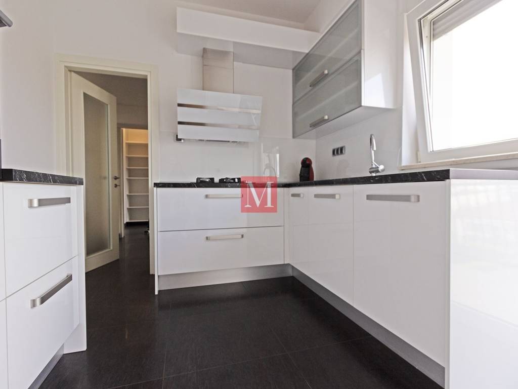 Stan u zgradi, Najam, Zagreb, Gornji Grad - Medveščak