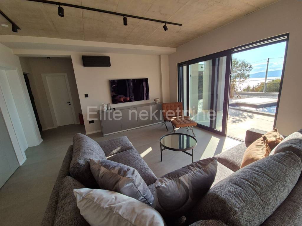 Vila, Najam, Kostrena, Kostrena