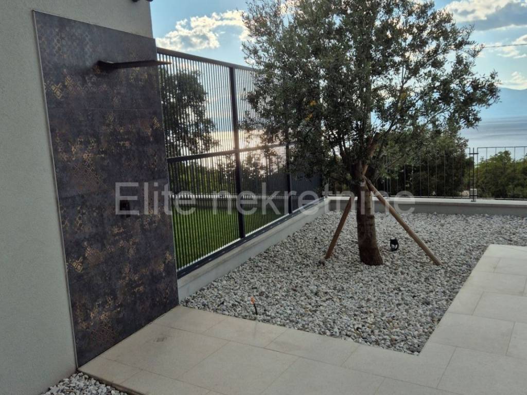 Vila, Najam, Kostrena, Kostrena