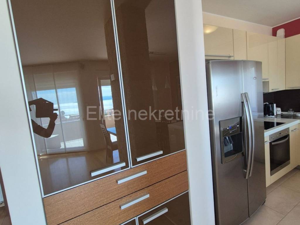 Stan u zgradi, Najam, Rijeka, Zapad