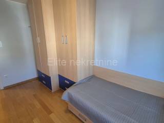 Stan u zgradi, Najam, Rijeka, Zapad