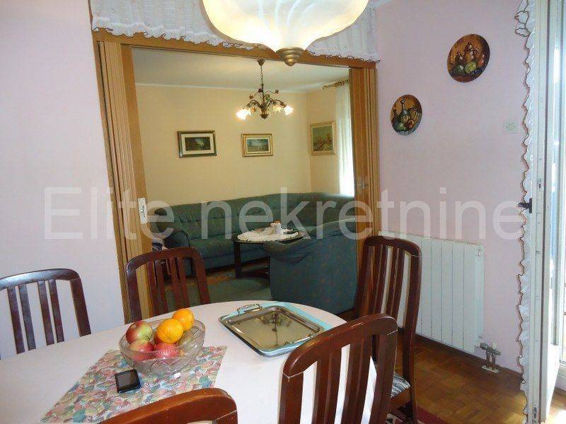 Stan u zgradi, Najam, Rijeka, Zapad