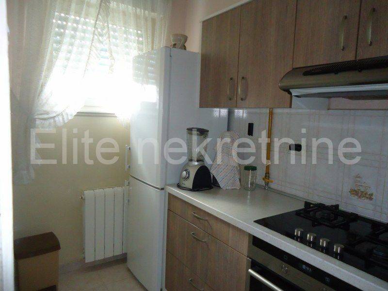 Stan u zgradi, Najam, Rijeka, Zapad