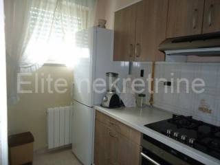 Stan u zgradi, Najam, Rijeka, Zapad