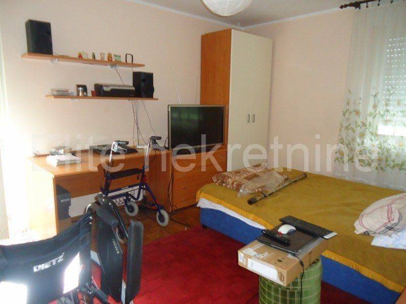 Stan u zgradi, Najam, Rijeka, Zapad