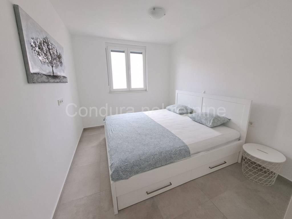 Apartman na moru, Prodaja, Nin, Nin