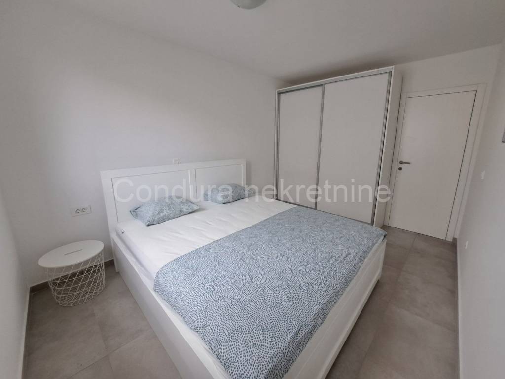 Apartman na moru, Prodaja, Nin, Nin