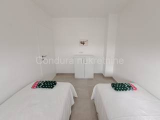 Apartman na moru, Prodaja, Nin, Nin