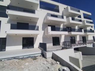 Stan u novogradnji, Prodaja, Okrug, Okrug Gornji