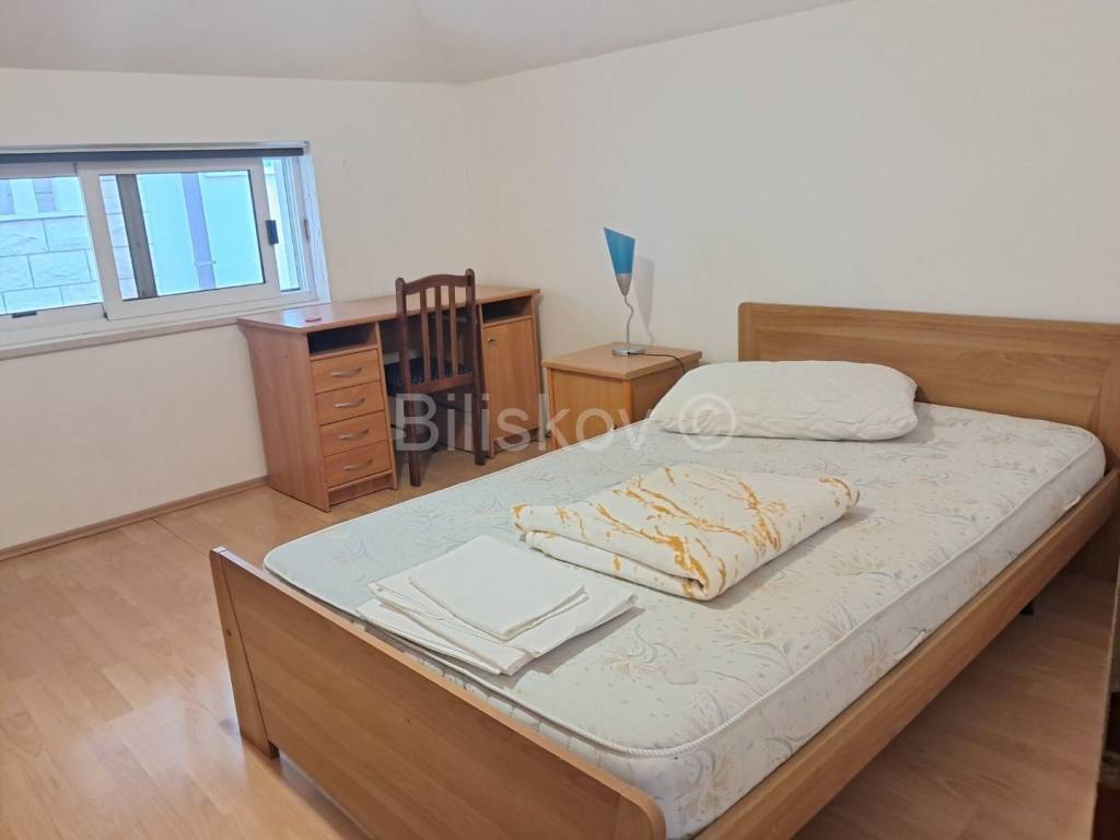 Stan u kući, Najam, Split, Split