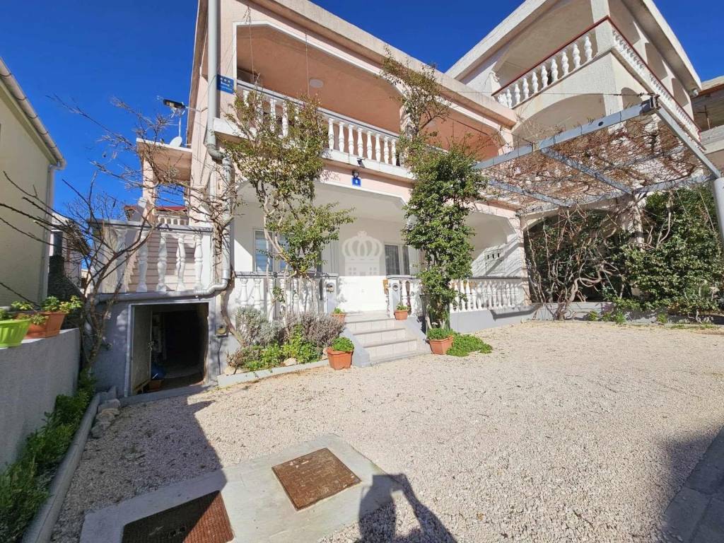 Dvojna kuća, Prodaja, Vir, Vir