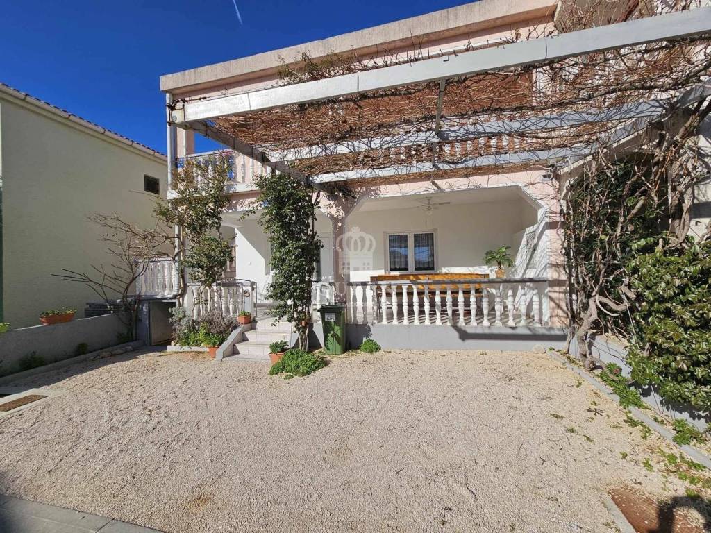 Dvojna kuća, Prodaja, Vir, Vir