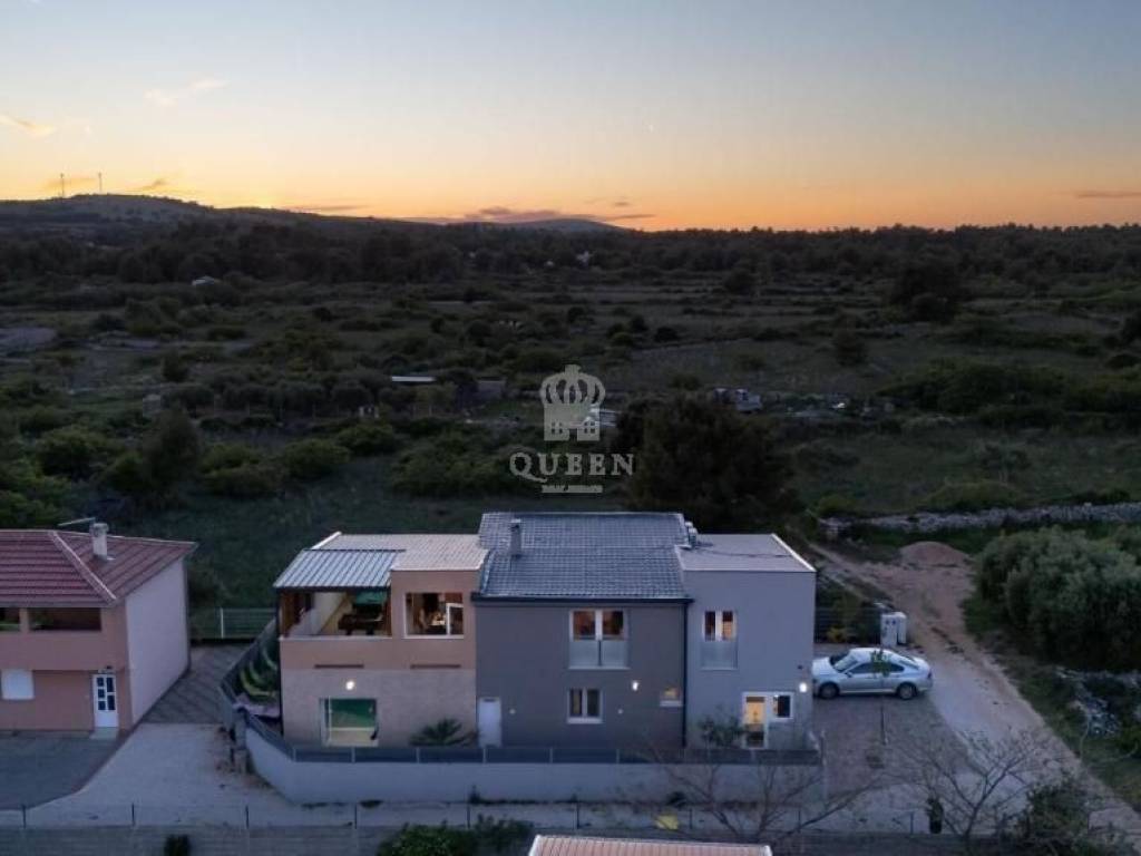 Luksuzna vila, Prodaja, Vir, Vir