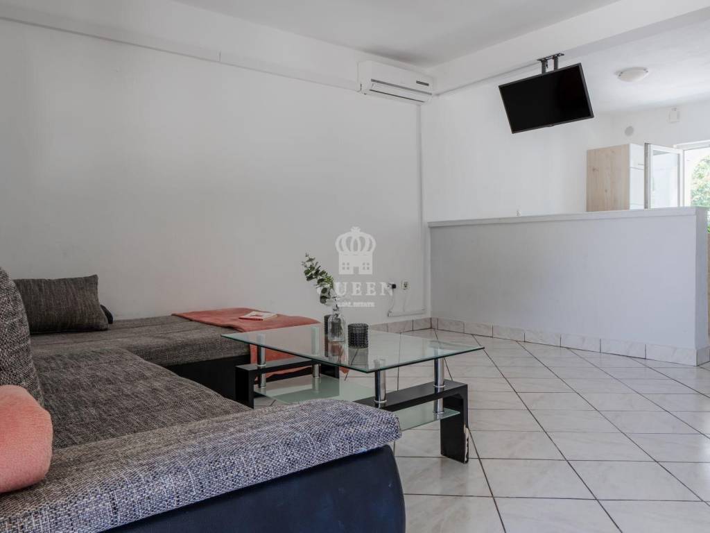 Apartman s okućnicom, Prodaja, Vir, Vir