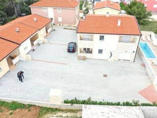 Apartmanska kuća, Prodaja, Vir, Vir