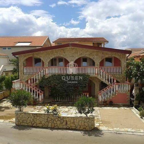 Apartmanska kuća, Prodaja, Vir, Vir